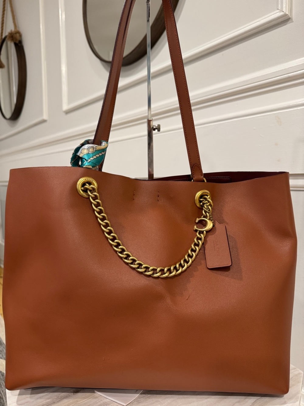 COACH Bag Signature Chain Central Brown Leather Tote - Picture 4 of 17